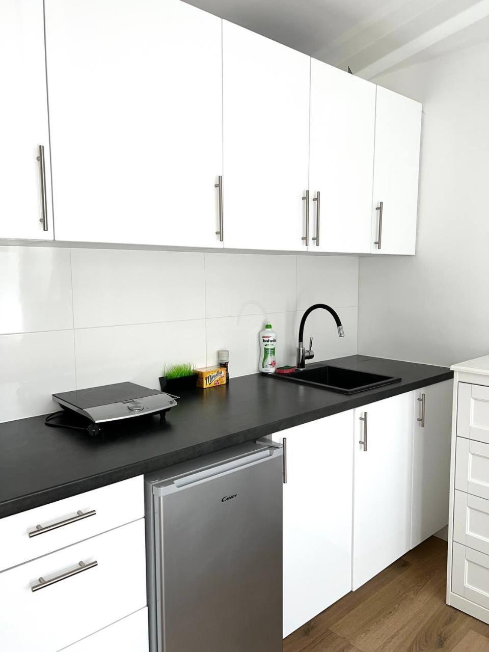 Quiet Apartment Near The Park, Metro, Centre, Wi-Fi - By Hik Apartments ワルシャワ エクステリア 写真