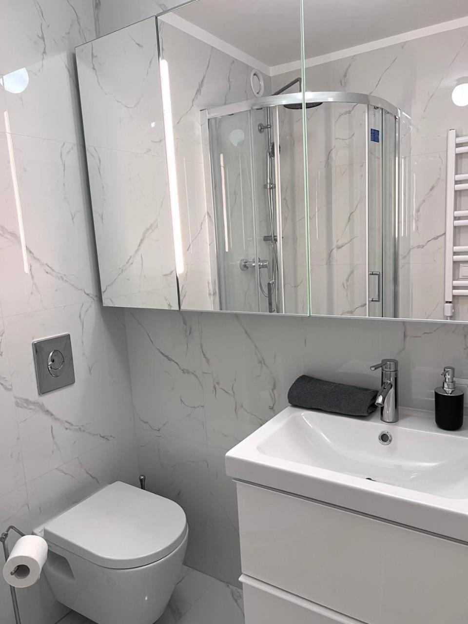 Quiet Apartment Near The Park, Metro, Centre, Wi-Fi - By Hik Apartments ワルシャワ エクステリア 写真
