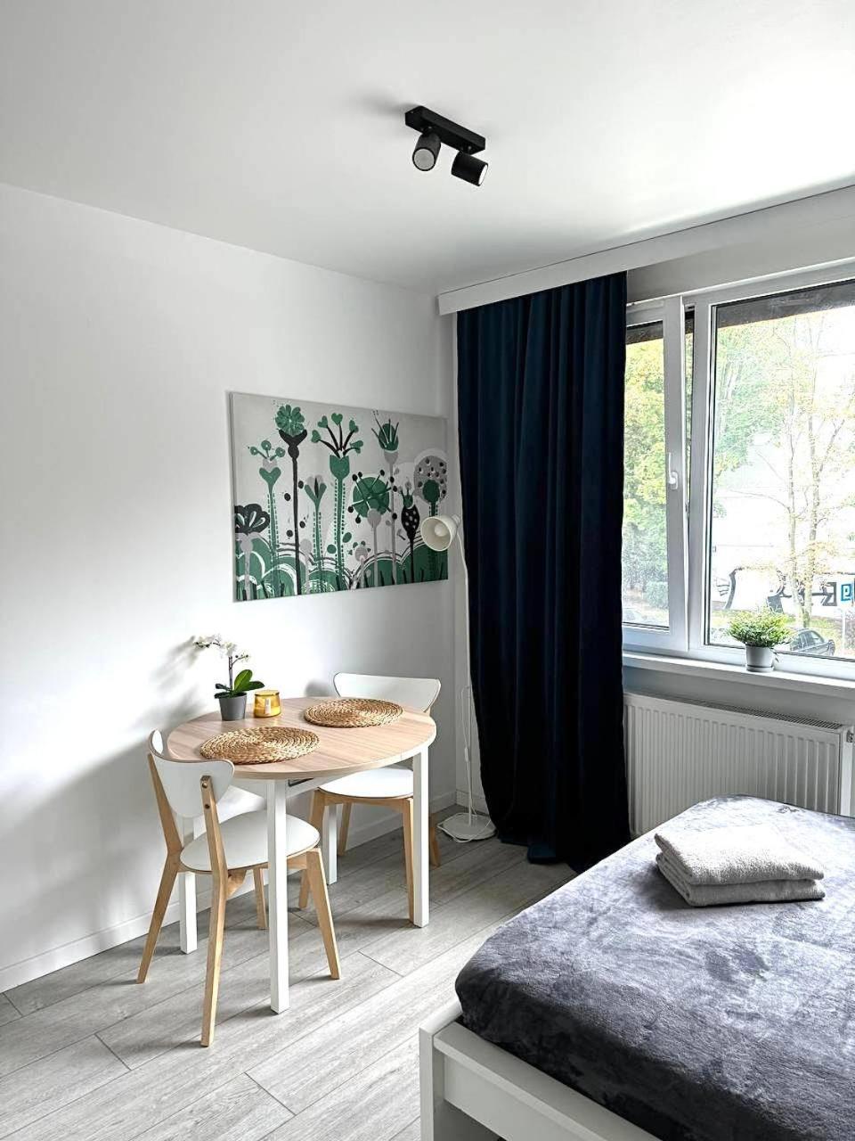 Quiet Apartment Near The Park, Metro, Centre, Wi-Fi - By Hik Apartments ワルシャワ エクステリア 写真